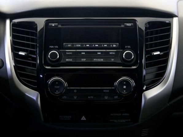 Mitsubishi Pajero Sport III с пробегом 2018 года, цена 2 750 000 рублей, 75000 км, внедорожник, Автокод Объявления