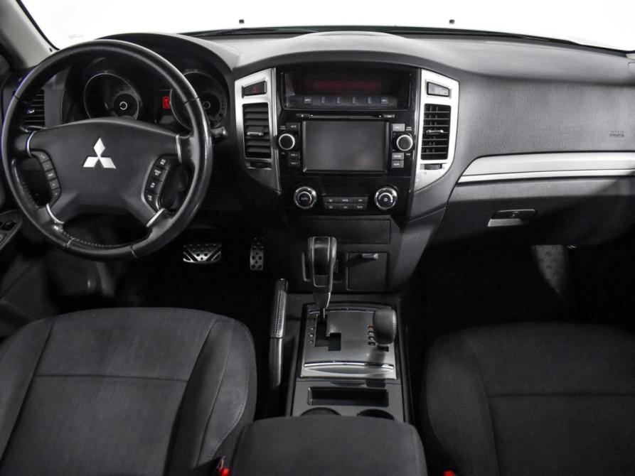 Mitsubishi Pajero IV Рестайлинг 2 Санкт-Петербург  - изображение 16