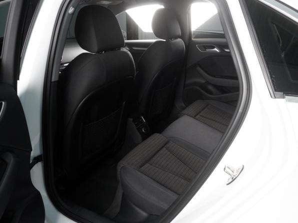 Audi A3 III (8V) Рестайлинг с пробегом 2017 года, цена 2 299 000 рублей, 122693 км, седан, Автокод Объявления
