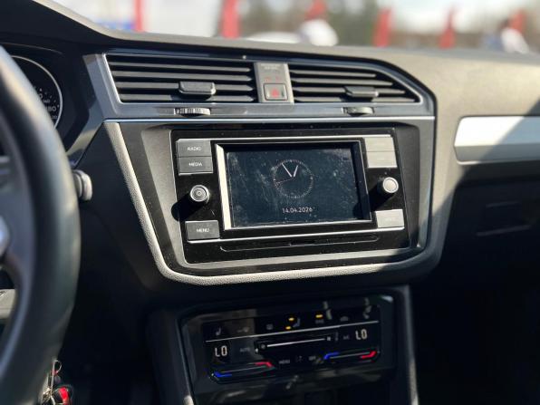 Volkswagen Tiguan II Рестайлинг с пробегом 2022 года, цена 2 850 000 рублей, 71852 км, внедорожник, Автокод Объявления