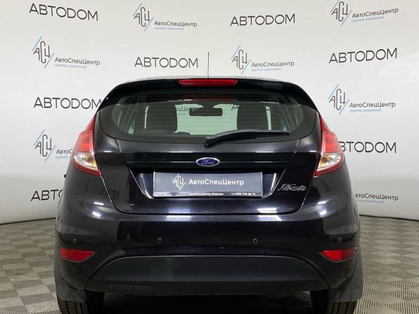 Ford Fiesta Mk6 Рестайлинг с пробегом 2016 года, цена 835 000 рублей, 134784 км, хэтчбек, Автокод Объявления