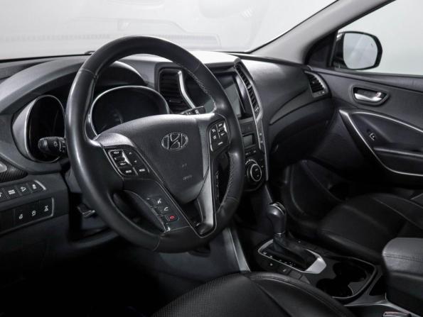 Hyundai Santa Fe III Рестайлинг с пробегом 2017 года, цена 1 970 000 рублей, 213644 км, внедорожник, Автокод Объявления