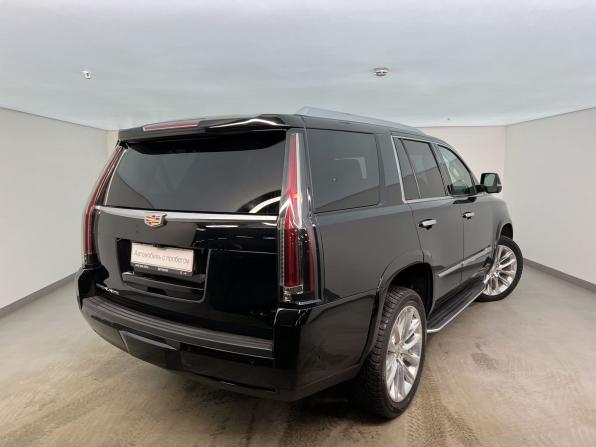 Cadillac Escalade IV с пробегом 2020 года, цена 5 895 000 рублей, 107982 км, внедорожник, Автокод Объявления
