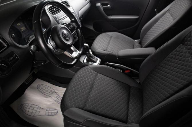 Volkswagen Polo V Рестайлинг с пробегом 2018 года, цена 1 279 000 рублей, 138400 км, седан, Автокод Объявления