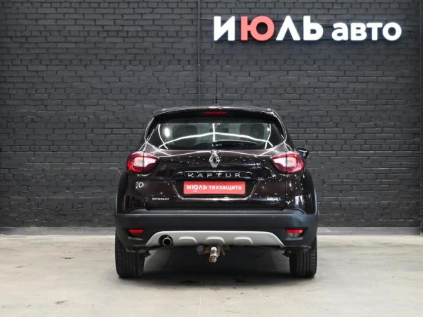 Renault Kaptur I с пробегом 2018 года, цена 1 280 000 рублей, 224645 км, внедорожник, Автокод Объявления