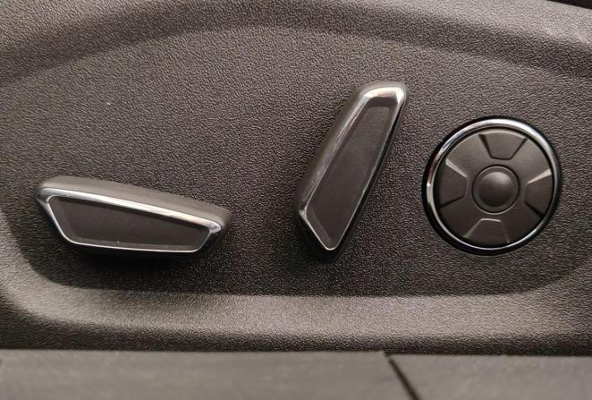 Ford Mondeo V с пробегом 2015 года, цена 1 580 000 рублей, 182006 км, седан, Автокод Объявления