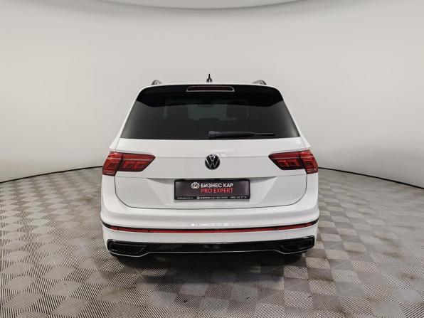 Volkswagen Tiguan II Рестайлинг с пробегом 2021 года, цена 3 700 000 рублей, 94705 км, внедорожник, Автокод Объявления