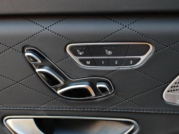 Mercedes-Benz Maybach S-Класс I (X222) Рестайлинг с пробегом 2018 года, цена 4 860 000 рублей, 175440 км, седан, Автокод Объявления