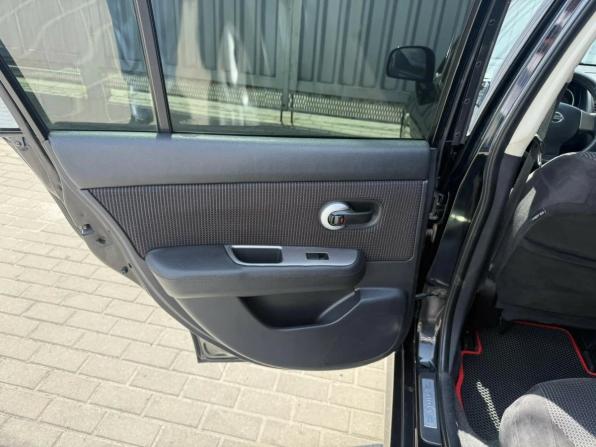 Nissan Tiida I Рестайлинг с пробегом 2010 года, цена 599 000 рублей, 333204 км, хэтчбек, Автокод Объявления