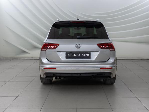Volkswagen Tiguan II с пробегом 2018 года, цена 2 798 000 рублей, 116383 км, внедорожник, Автокод Объявления
