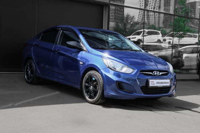 Hyundai Solaris I с пробегом 2013 года, цена 800 000 рублей, 107313 км, седан, Автокод Объявления