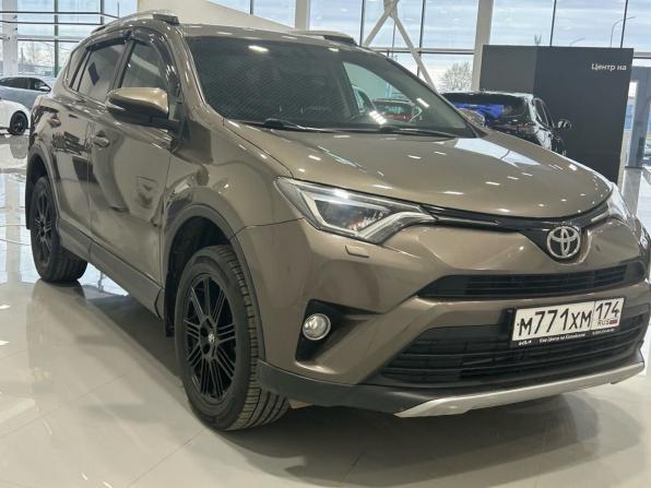 Toyota RAV4 IV (XA40) Рестайлинг с пробегом 2017 года, цена 2 399 000 рублей, 205200 км, внедорожник, Автокод Объявления