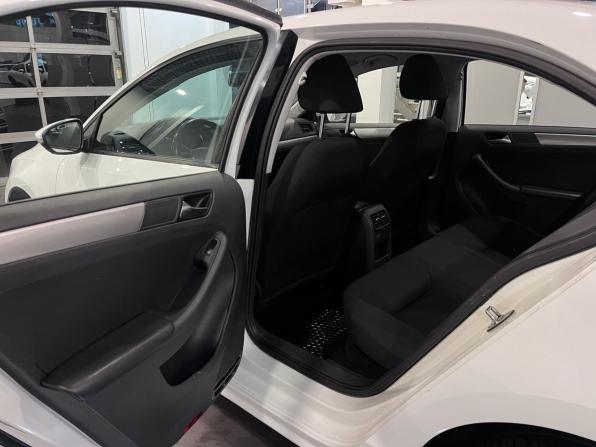 Volkswagen Jetta VI Рестайлинг с пробегом 2016 года, цена 1 420 000 рублей, 159731 км, седан, Автокод Объявления