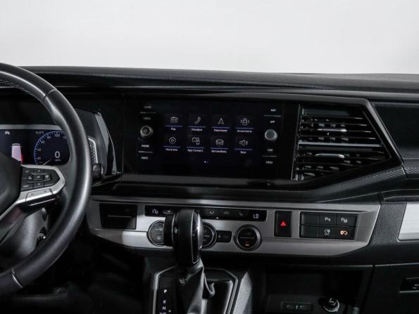 Volkswagen Multivan T6 Рестайлинг с пробегом 2020 года, цена 7 990 000 рублей, 35375 км, минивэн, Автокод Объявления
