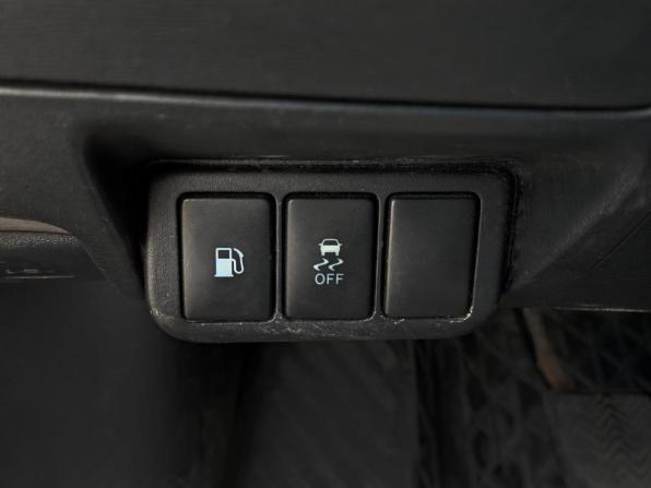 Toyota Avensis III Рестайлинг с пробегом 2012 года, цена 1 390 000 рублей, 204169 км, седан, Автокод Объявления