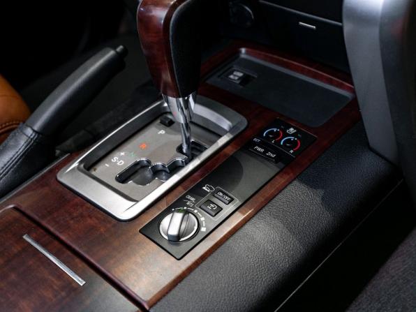 Toyota Land Cruiser 200 Series Рестайлинг 1 с пробегом 2014 года, цена 5 279 900 рублей, 180045 км, внедорожник, Автокод Объявления