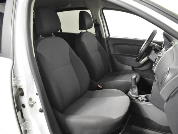 Renault Logan II с пробегом 2017 года, цена 699 900 рублей, 126503 км, седан, Автокод Объявления