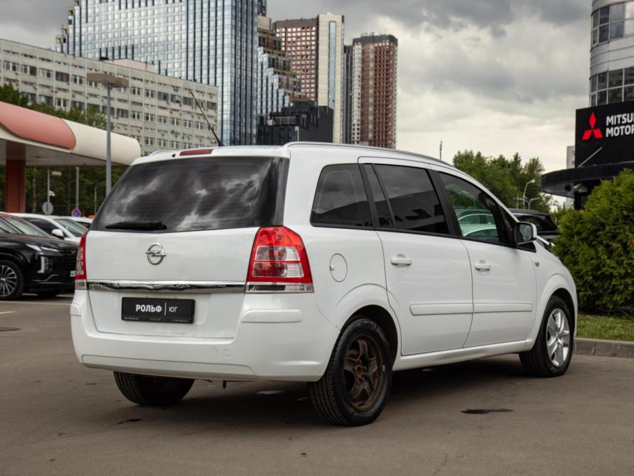 Opel Zafira B Рестайлинг Москва  - изображение 4