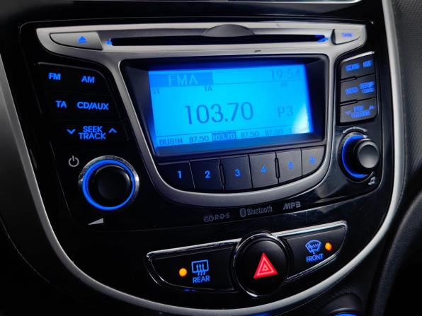 Hyundai Solaris I с пробегом 2014 года, цена 747 000 рублей, 226916 км, седан, Автокод Объявления