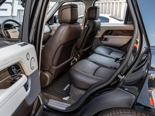 Land Rover Range Rover IV Рестайлинг с пробегом 2018 года, цена 5 245 000 рублей, 217364 км, внедорожник, Автокод Объявления