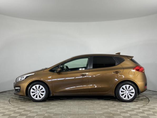 Kia Ceed II Рестайлинг с пробегом 2017 года, цена 1 399 000 рублей, 105544 км, универсал, Автокод Объявления