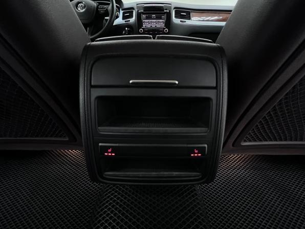 Volkswagen Touareg II с пробегом 2012 года, цена 2 399 000 рублей, 119230 км, внедорожник, Автокод Объявления