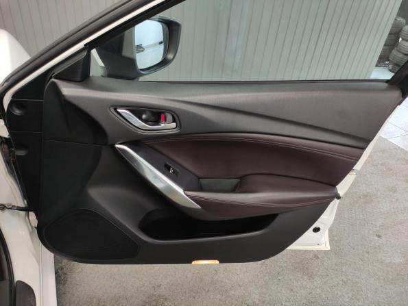 Mazda 6 III (GJ) Рестайлинг с пробегом 2017 года, цена 1 549 000 рублей, 183292 км, седан, Автокод Объявления