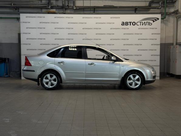 Ford Focus II с пробегом 2005 года, цена 379 000 рублей, 260000 км, седан, Автокод Объявления