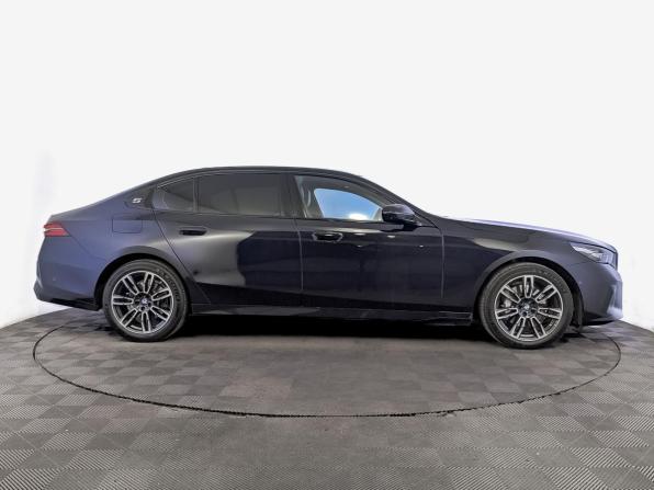 BMW 5 серии VIII (G60/G61/G68) с пробегом 2024 года, цена 7 600 000 рублей, 34956 км, седан, Автокод Объявления