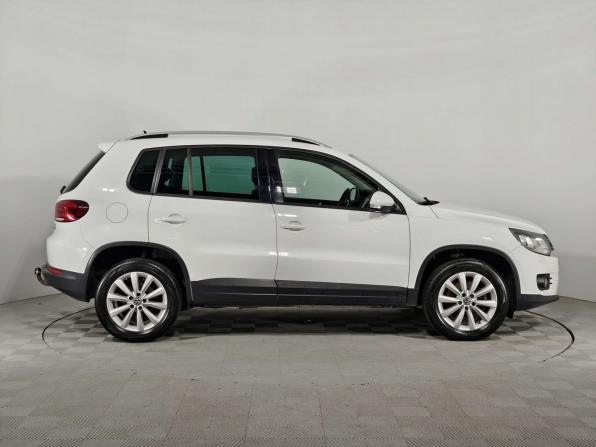 Volkswagen Tiguan I Рестайлинг с пробегом 2016 года, цена 990 000 рублей, 250459 км, внедорожник, Автокод Объявления