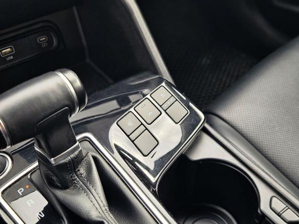 Kia Sportage V с пробегом 2022 года, цена 3 350 000 рублей, 52198 км, внедорожник, Автокод Объявления