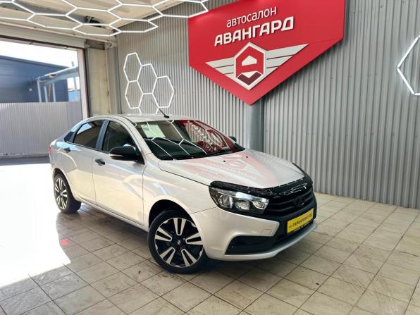 Lada (ВАЗ) Vesta I с пробегом 2021 года, цена 914 000 рублей, 122085 км, седан, Автокод Объявления