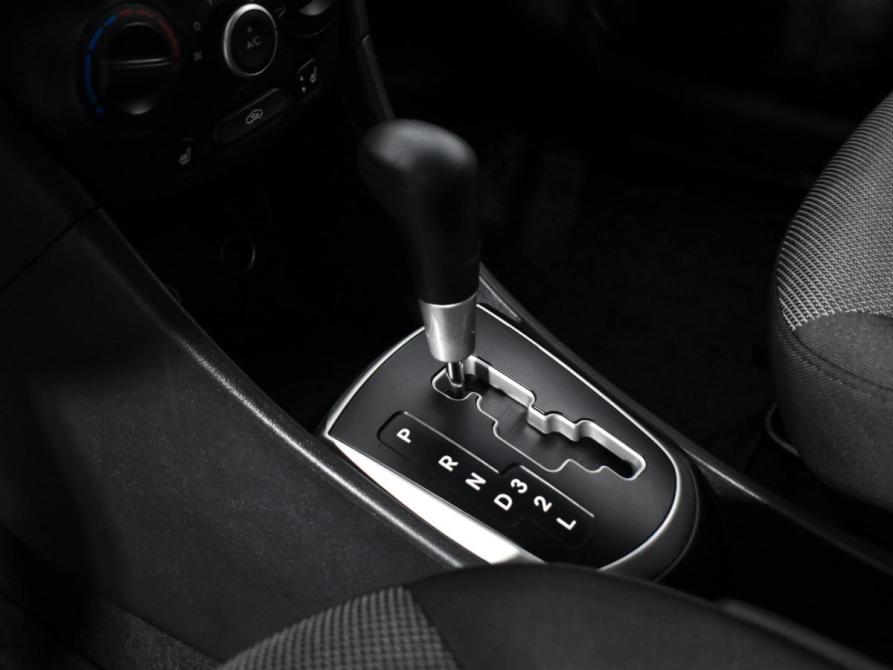 Hyundai Solaris I Санкт-Петербург  - изображение 11