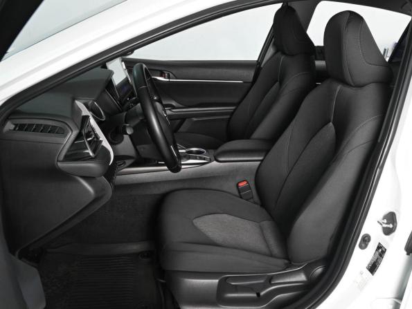 Toyota Camry VIII (XV70) Рестайлинг с пробегом 2021 года, цена 2 799 000 рублей, 83446 км, седан, Автокод Объявления
