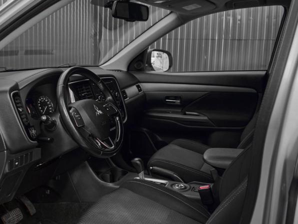 Mitsubishi Outlander III Рестайлинг 2 с пробегом 2016 года, цена 1 750 000 рублей, 122738 км, внедорожник, Автокод Объявления