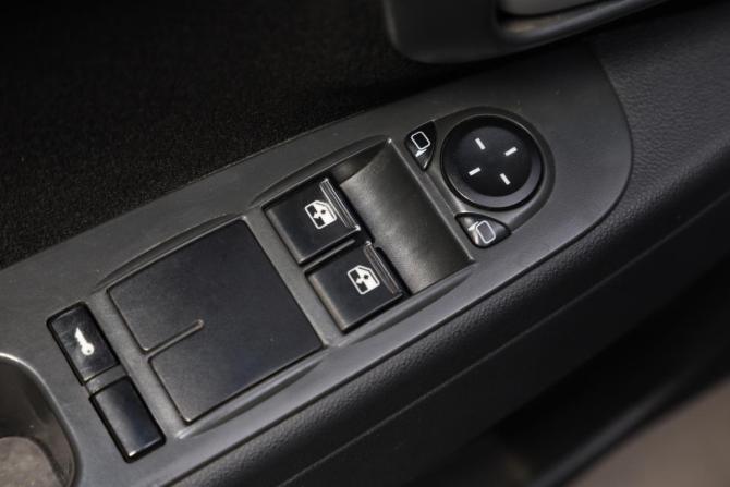 Lada (ВАЗ) Priora I Рестайлинг с пробегом 2015 года, цена 569 000 рублей, 120000 км, хэтчбек, Автокод Объявления