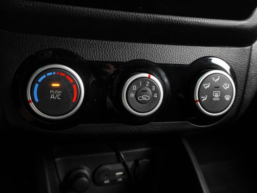 Kia Rio III Рестайлинг Воронеж  - изображение 14