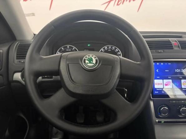Skoda Octavia II (A5) Рестайлинг с пробегом 2011 года, цена 899 000 рублей, 193659 км, лифтбек, Автокод Объявления