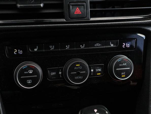 Volkswagen Taos I с пробегом 2021 года, цена 2 890 000 рублей, 34331 км, внедорожник, Автокод Объявления