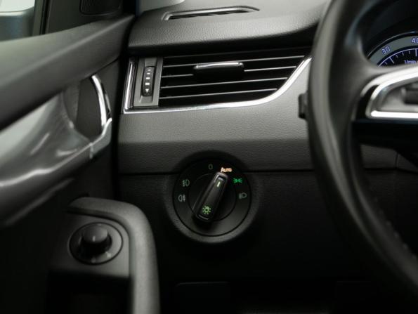Skoda Octavia III (A7) Рестайлинг с пробегом 2019 года, цена 1 927 000 рублей, 83400 км, лифтбек, Автокод Объявления