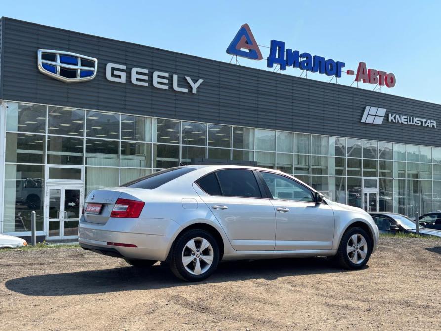 Skoda Octavia III (A7) Рестайлинг Набережные Челны  - изображение 8