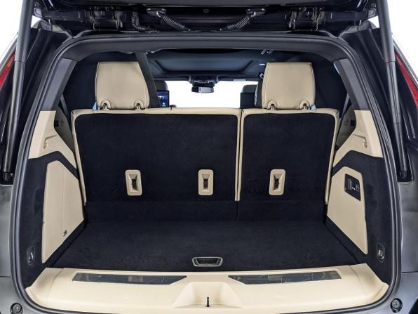 Cadillac Escalade V с пробегом 2021 года, цена 8 670 000 рублей, 85943 км, внедорожник, Автокод Объявления