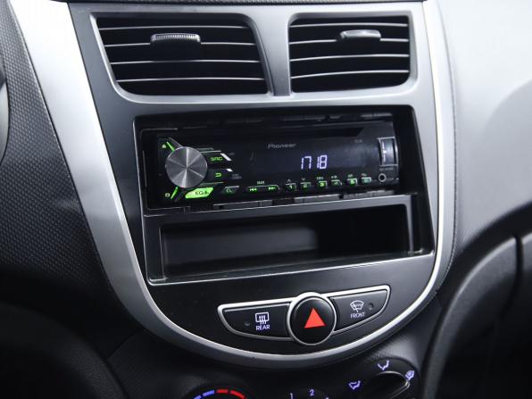 Hyundai Solaris I с пробегом 2011 года, цена 630 000 рублей, 202446 км, седан, Автокод Объявления