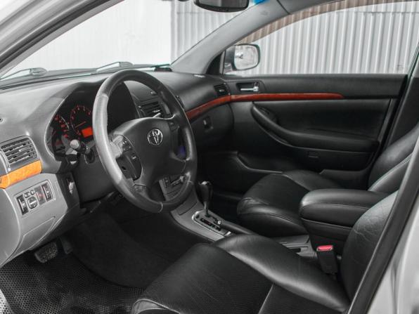 Toyota Avensis II Рестайлинг с пробегом 2008 года, цена 897 000 рублей, 216641 км, седан, Автокод Объявления