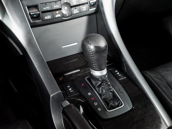 Honda Accord VIII Рестайлинг с пробегом 2011 года, цена 1 300 000 рублей, 240177 км, седан, Автокод Объявления