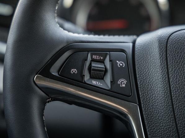 Opel Mokka I с пробегом 2014 года, цена 1 258 000 рублей, 57131 км, внедорожник, Автокод Объявления