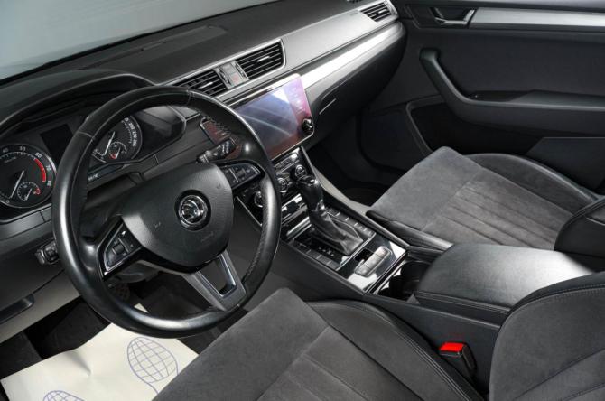 Skoda Superb III с пробегом 2017 года, цена 1 949 000 рублей, 159700 км, лифтбек, Автокод Объявления
