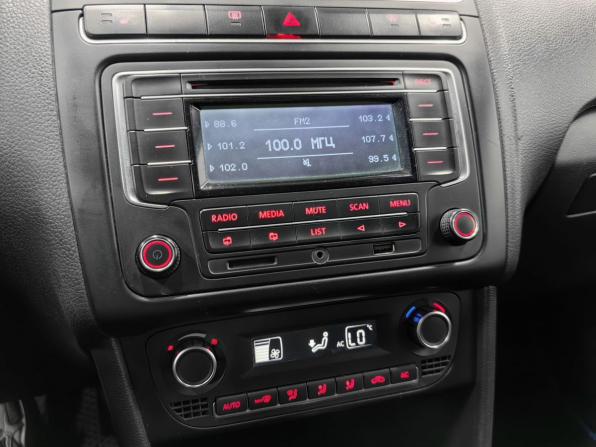 Volkswagen Polo V с пробегом 2013 года, цена 800 000 рублей, 196260 км, седан, Автокод Объявления