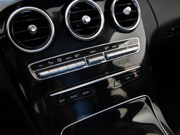 Mercedes-Benz C-Класс IV (W205) Рестайлинг с пробегом 2019 года, цена 3 250 000 рублей, 70852 км, седан, Автокод Объявления