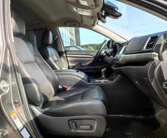 Toyota Highlander III (XU50) Рестайлинг с пробегом 2018 года, цена 2 799 000 рублей, 207153 км, внедорожник, Автокод Объявления